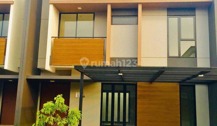 Rumah Dijual Di Cluster Mulberry Summarecon Bekasi 1