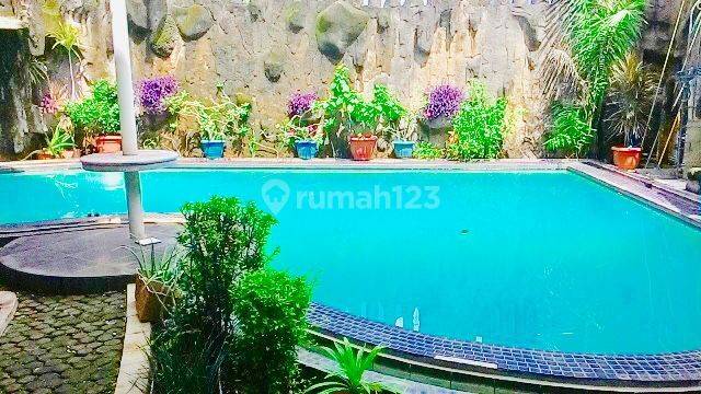 Di Jual Rumah Ada Kolam Renang Di Pondok Kelapa Jakarta 1