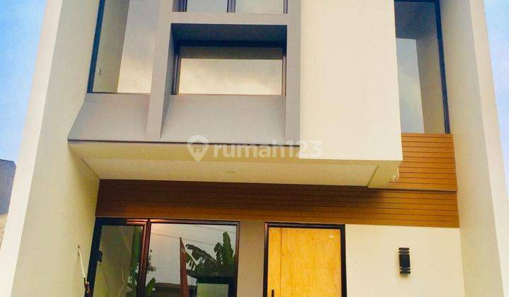 Rumah bagus di Jalan Cipinang Lontar Jakarta Timur 1