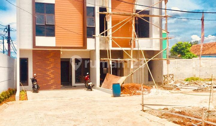 Rumah Dalam Cluster Exclusive Di Pondok Kelapa Jakarta Timur 2