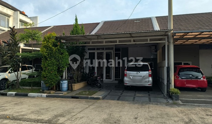 Rumah Semi Furnished Siap Huni di Taman Kopo Indah 5