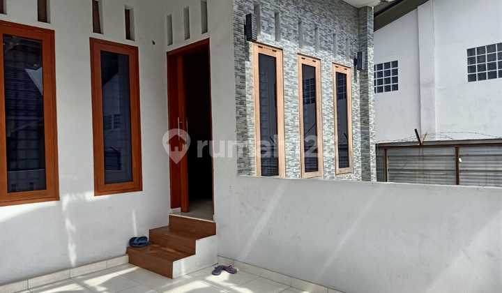 Rumah Terawat dan Asri di Kopo Permai 2