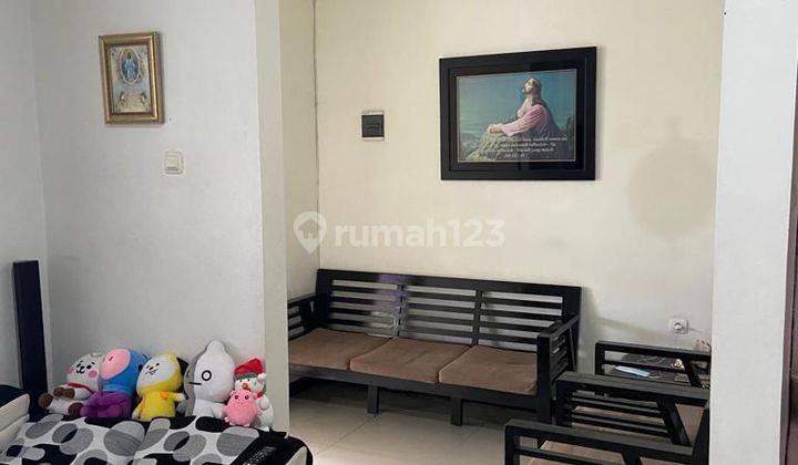 Rumah Cantik Modern Siap Huni Dalam Komplek di Taman Kopo Indah 5 2