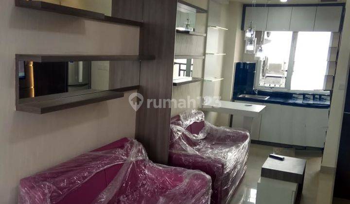 Apartemen Full Furnish, View Kolam Renang di Sudirman Suites 1