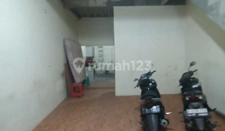 Strategic 3.5-story Shop House in Burujul 2