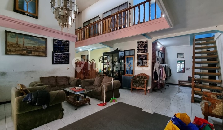 Rumah + Tanah Cocok Bangun Ulang Jadi Perumahan di Kopo Sayati Rumah + Tanah Cocok Bangun Ulang Jadi Perumahan di Kopo Sayati