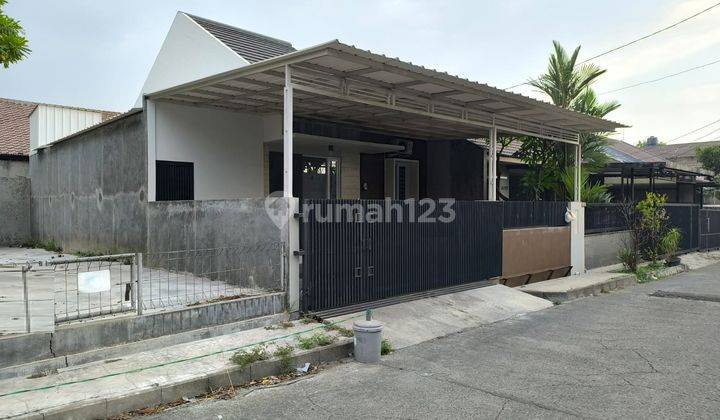 Rumah Baru, Jauh Dari Kebisingan di Taman Holis Indah 2 1