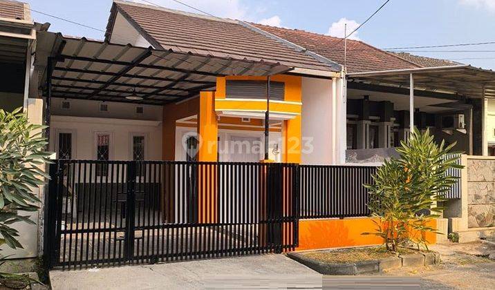 Rumah Bangunan Terawat Harga Bu Banget di Taman Kopo Indah 3