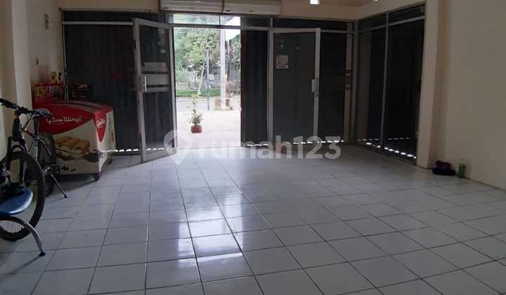 Ready-to-Occupy Shop House, Main Road Suitable for Business in Pharmindo 2