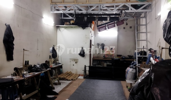 Ruko Strategis Cocok untuk Konveksi di Cibereum Ruko Strategis Cocok untuk Konveksi di Cibereum