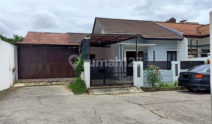 Hunian Nyaman dan Asri di Taman Kopo Indah 3