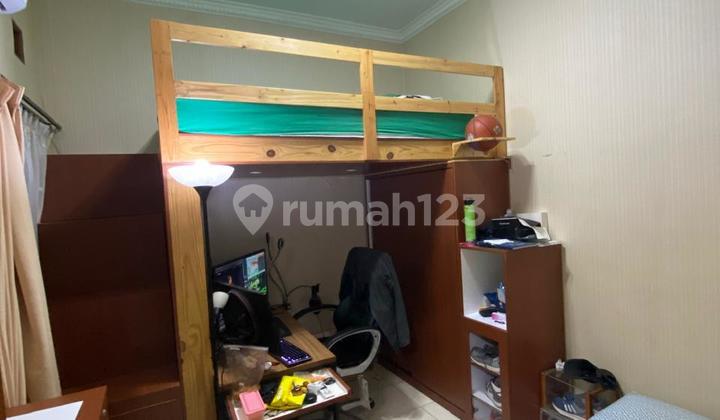 Rumah Nyaman Siap Huni di Lokasi Strategis di Taman Kopo Indah 3 2