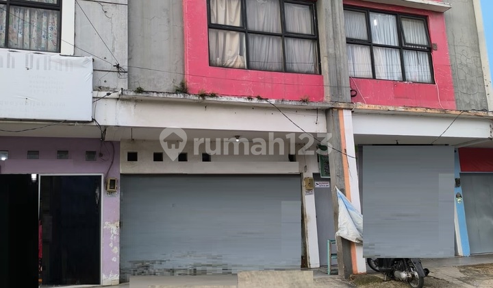 Ruko Kawasan Ramai Cocok untuk Usaha di Manglid Ruko Kawasan Ramai Cocok untuk Usaha di Manglid