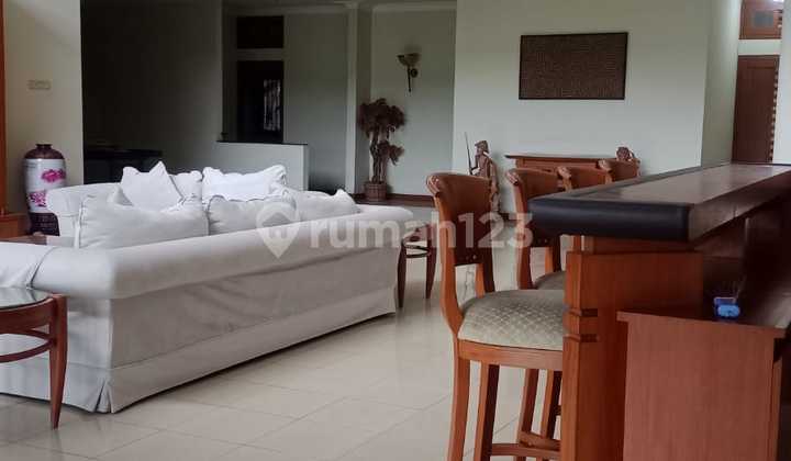 Rumah Mewah Dan Luas di Setra Duta, Bandung