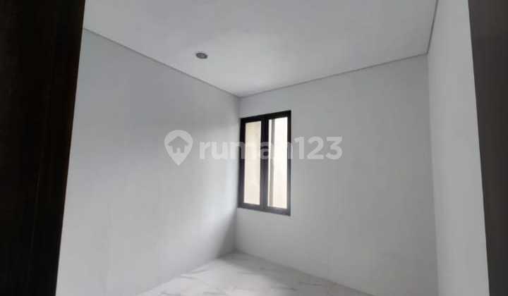 Rumah Nyaman Minimalis di Taman Cibaduyut Indah Rumah Nyaman Minimalis di Taman Cibaduyut Indah