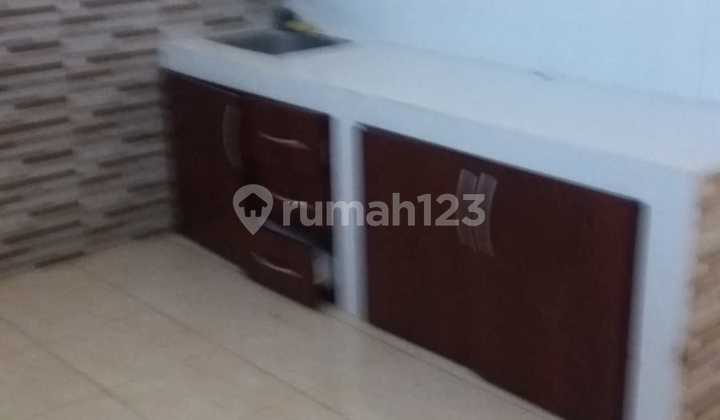 Dikontrakan rumah lantai satu Lingkungan aman dan nyaman Lokasi Renon 2