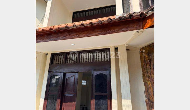 Disewakan rumah 2 lantai baru selesai renovasi panjer denpasar 1