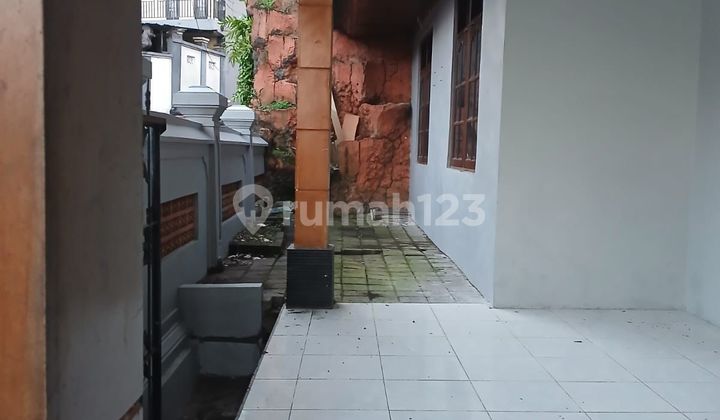Second Floor House, 1st Floor Location: Gunung Andakasa, Penamparan, West Denpasar.