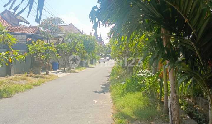 DI JUAL RUMAH 2 lantai DI RENON DENPASAR 2