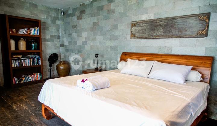 Lake & Mountain View of Beratan in Bedugul