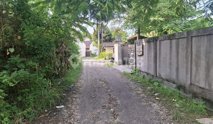 Tanah Kecil Lingkungan Villa Canggu