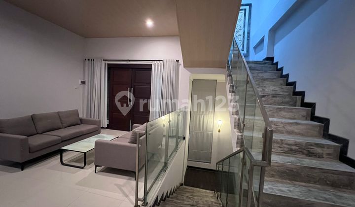 FOR RENT: 3-Floor Villa, Pemogan Location, Denpasar