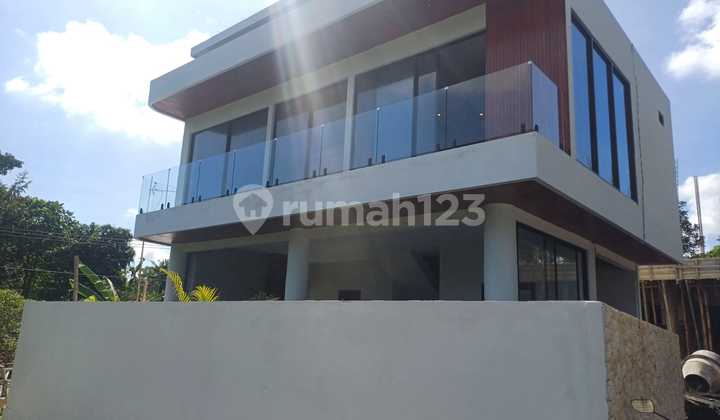 Villa brand new in Pemaron, Munggu, near Seseh and Cemagi beaches.
