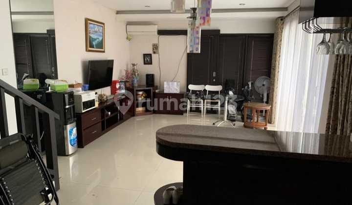 For Sale villa on Sunset Road near Krisna Oleh-Oleh.