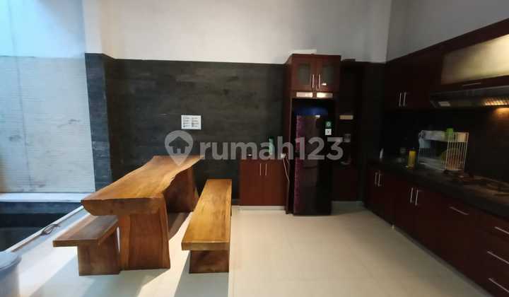 Dijual Rumah Semi Villa di Wilayah Panjer Bagus 2