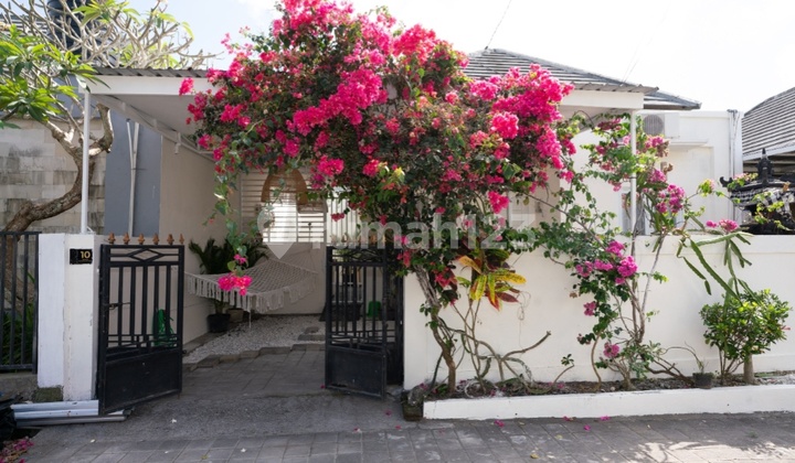 Disewakan Rumah Semi Villa