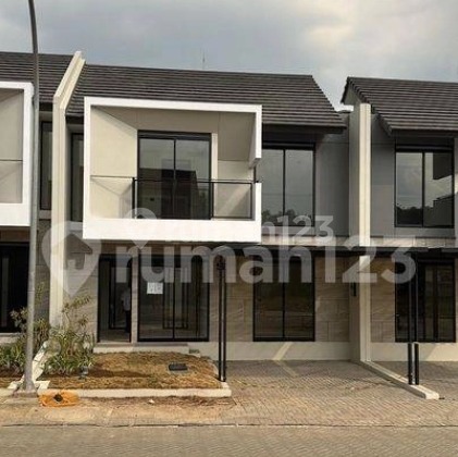 Rumah 2 Lantai Siap Huni di Kota Baru Parahyangan - Tata Ruang Nyaman & Pencahayaan Alami