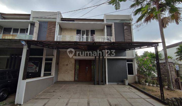 Rumah Modern Lux, Adem Dan Nyaman di Gegerkalong Tonggoh 1