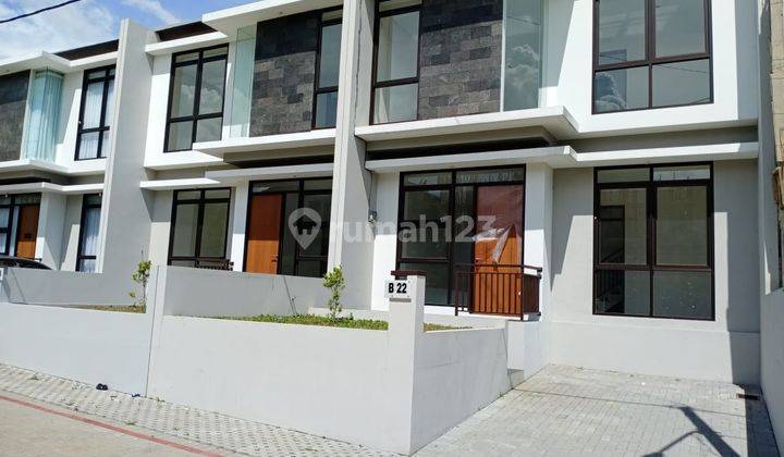 Terbaruuu ... Rumah Modern Minimalis di Kolmas Regency Cimahi