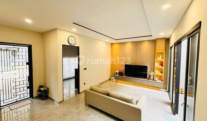 Mevah Rumah Sejuk Lingkungan Bagus di Cluster Pondok Hijau Bandung Utara Full Furnished 1