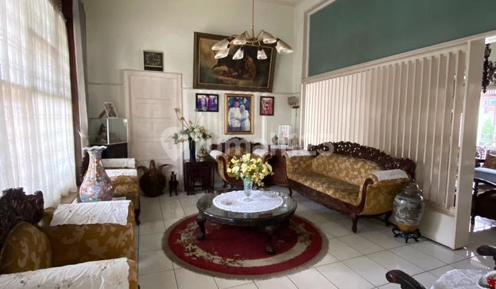 Dijual Rumah Antik Terawat di Sayap Riau Bandung, Cocok untuk Rumah Tinggal atau Tempat Usaha 2