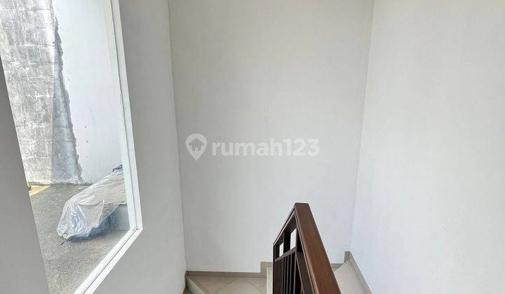 Dijual Rumah Nyaman Terawat, 2 Lantai di Cimahi 2