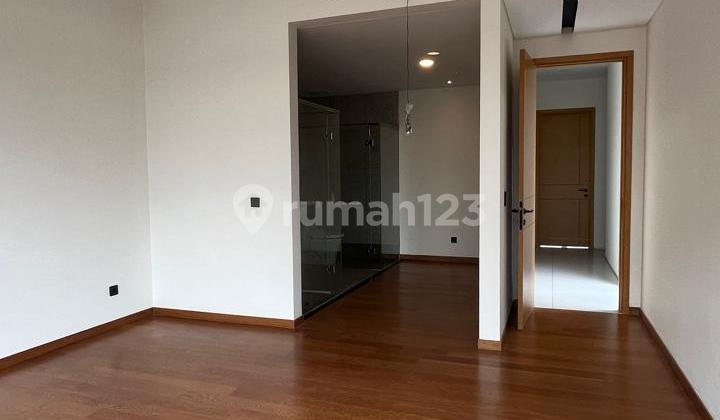 Rumah Lux Nyaman Terawat di Tatar Spatirasmi, Kota Baru Parahyangan 2