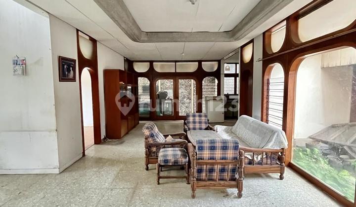 Rumah di Hegarmanah, Bandung Kota. Lingkungan Tenang dan Strategis