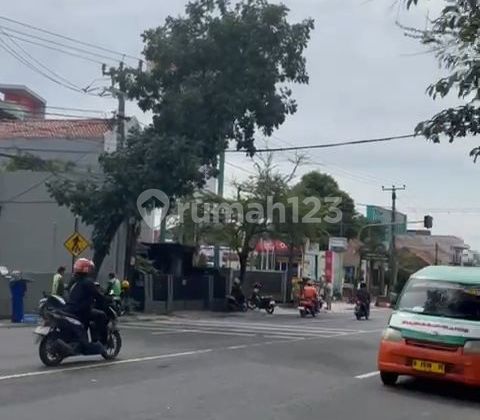 Premium Location Business Space Suitable for Gym, Restaurant, Near Yogya Cimahi Premium Location Business Space Suitable for Gym, Restaurant, Near Yogya Cimahi