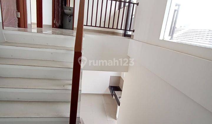 Rumah Baru 2 Lantai Hanya 1 M-an, One Gate System di Cimahi 6