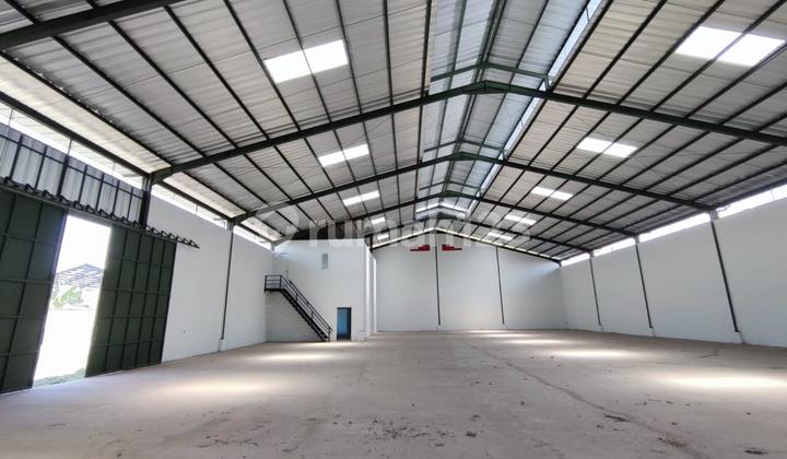 Gudang Pabrik Strategis Siap Operasional di Cilampeni Katapang