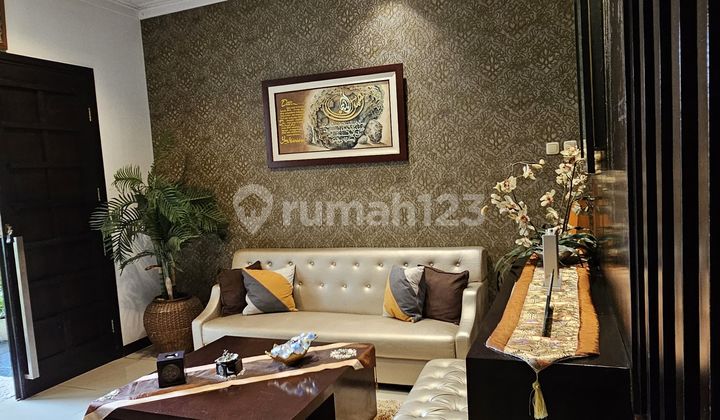 Jual Rumah Furll Furnish Terawat Graha Famili Surabaya Barat  2