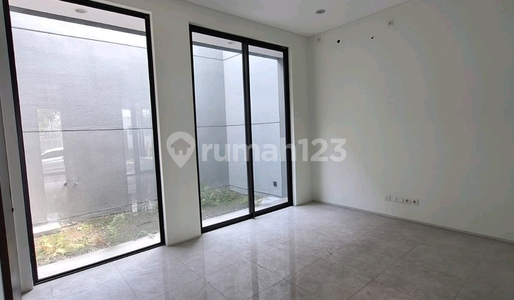 For Rent New Brand New Citraland Utama House 2