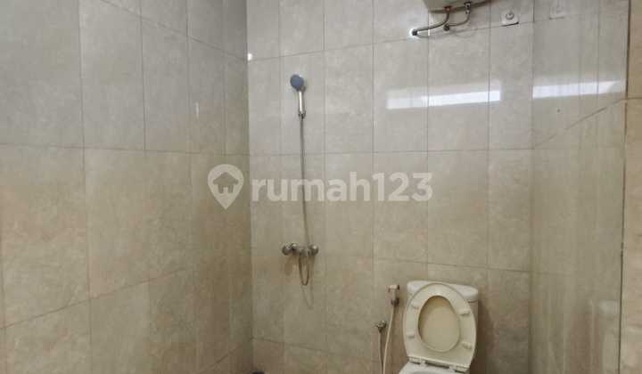 Disewakan Alam Galaxy  2 Lantai Minimalis Row Jalan Lebar 2
