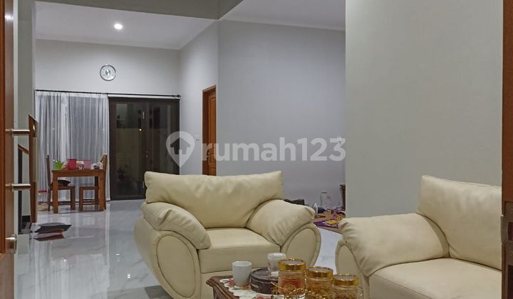 Dijual Rumah di Bekasi Jakasampurna dekat Galaxy 2