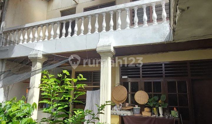 Rumah Shm Strategis Di Pejompongan Jakarta