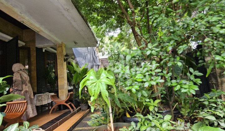 Dekat Akses Tol, Rumah, 2 Lantai, SHM, Dekat Sekolah Internasional, Bebas Banjir, 2