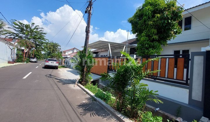 Nice House 1.5 Floors SHM in Pondok Kopi, East Jakarta 2