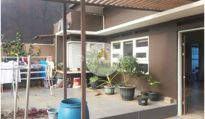 garasi/carport rumah mewah di buah batu