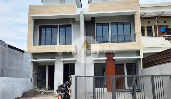 New Mekarwangi House Bandung Very Close Access to Moh Toha Toll Road